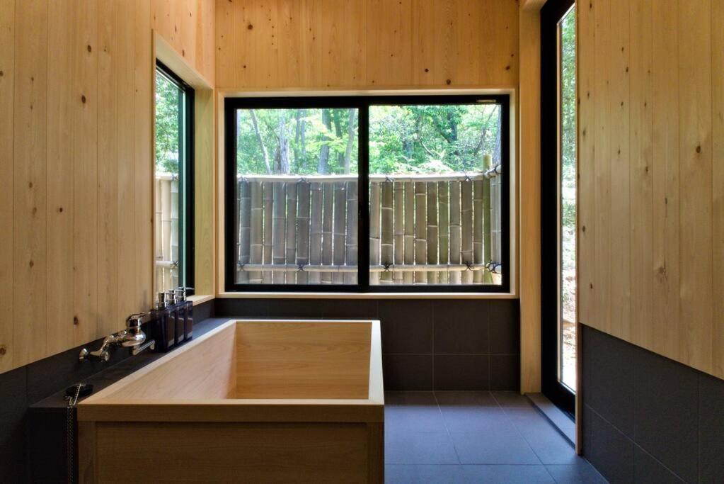 Hinoki No Ie - Cottage With Natural Hot Spring In A Cypress Bathtub Shika Dış mekan fotoğraf